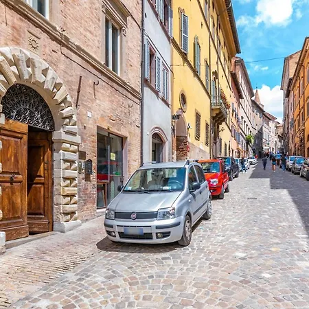 Appartamento Valbona Nel Cuore Di Urbino Exterior foto